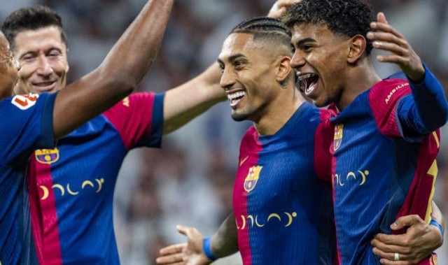 巴萨欧冠联赛阶段大名单：莱万、拉菲尼亚、亚马尔领衔，特狮入选